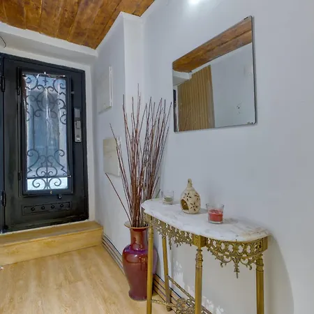 Cetral And Cozy In Bairro Alto Апартаменты *