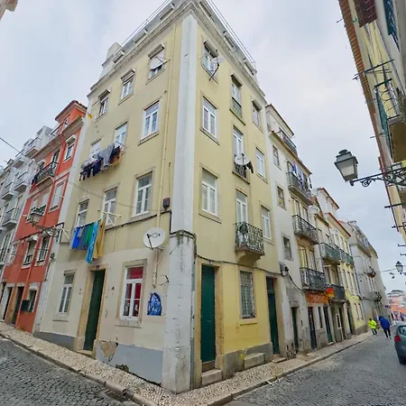 Cetral And Cozy In Bairro Alto * Лиссабон